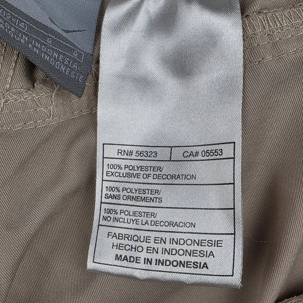 Nike Ribnon Belt Shorts Women Large Tan Beige Lightweight Golf Tennis Gorpcore‎
